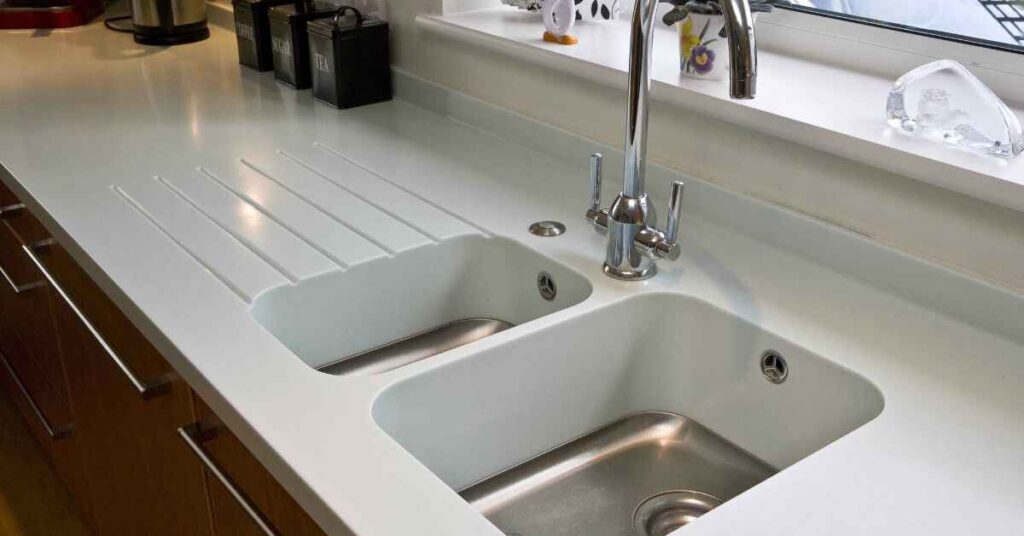 Choosing the Right Deep Kitchen Sink for Your Home 