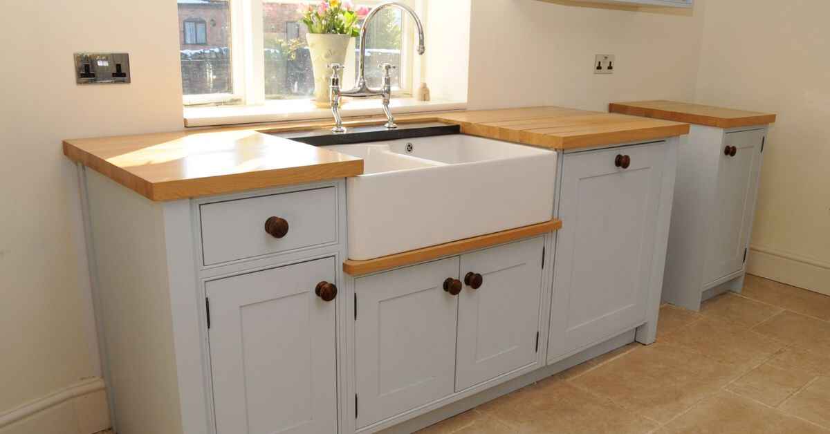 Portable sink for kitchen cabinet