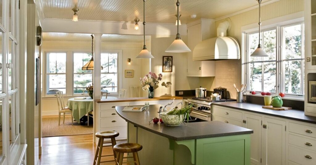 What does light symbolize in the kitchen house 