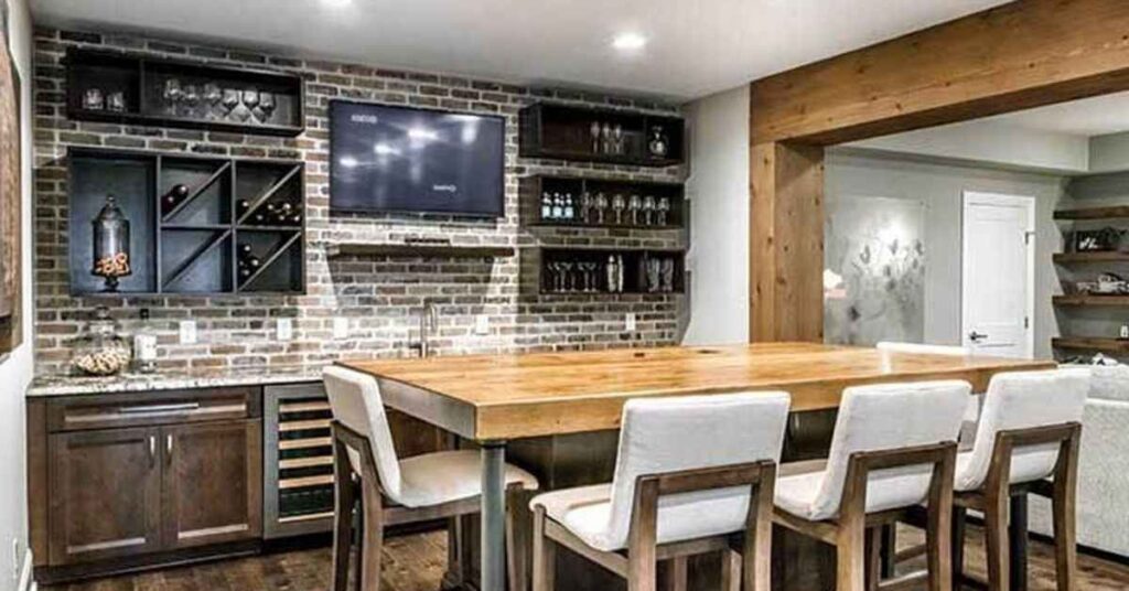 Bar + Kitchen Basement