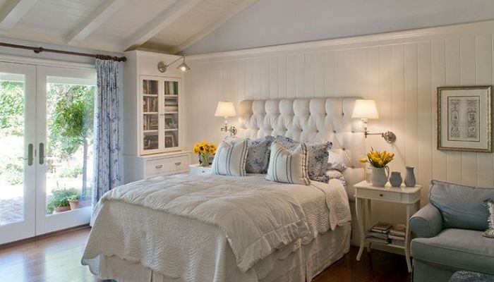 English Cottage Style Bedroom 