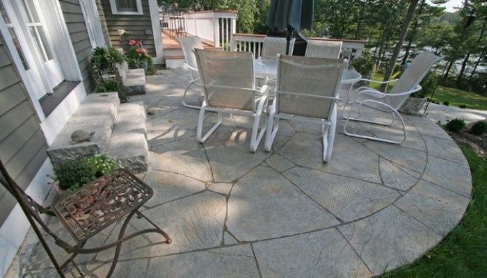 How to Make a Concrete Patio More Attractive 