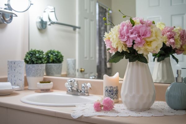 Small Bathroom Counter Decor